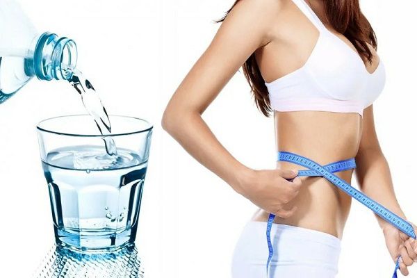 How does water affect weight loss?